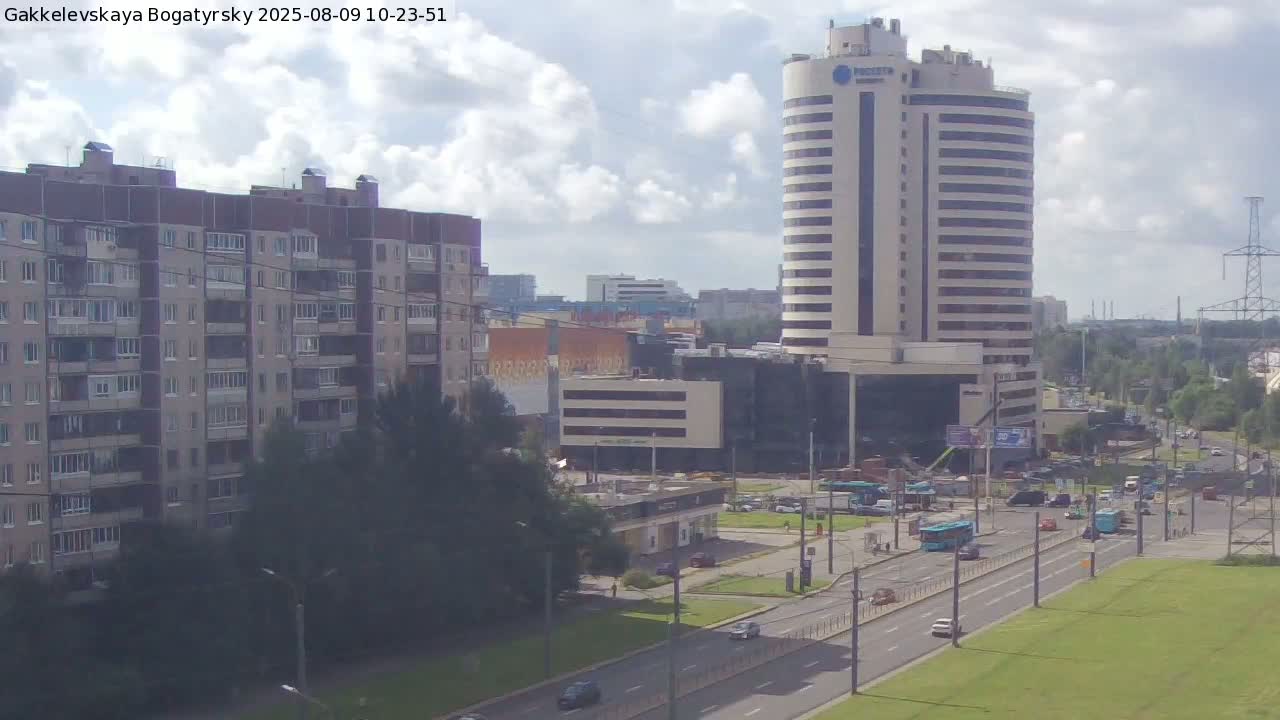 Gakkelevskaya Street / Bogatyrsky Avenue Junction Live Cam - Yuntolovo, Primorsky, Saint Petersburg, Northwestern (Severo-Zapadnyy), Russia