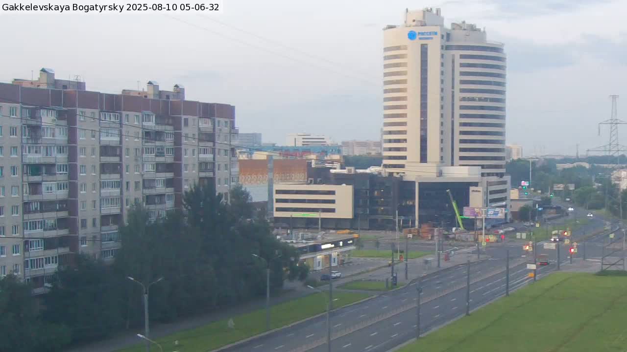 Gakkelevskaya Street / Bogatyrsky Avenue Junction Live Cam - Yuntolovo, Primorsky, Saint Petersburg, Northwestern (Severo-Zapadnyy), Russia