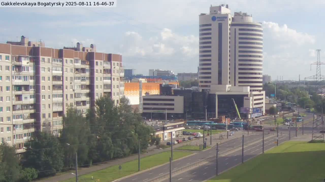 Gakkelevskaya Street / Bogatyrsky Avenue Junction Live Cam - Yuntolovo, Primorsky, Saint Petersburg, Northwestern (Severo-Zapadnyy), Russia