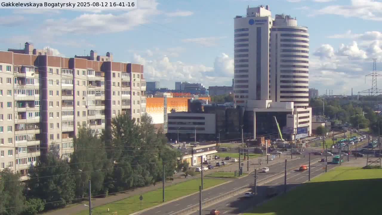 Gakkelevskaya Street / Bogatyrsky Avenue Junction Live Cam - Yuntolovo, Primorsky, Saint Petersburg, Northwestern (Severo-Zapadnyy), Russia