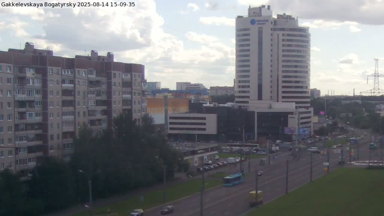 Gakkelevskaya Street / Bogatyrsky Avenue Junction Live Cam - Yuntolovo, Primorsky, Saint Petersburg, Northwestern (Severo-Zapadnyy), Russia