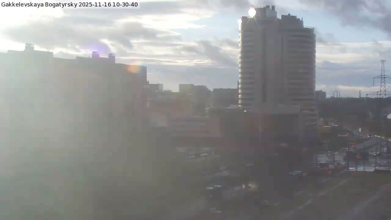 Gakkelevskaya Street / Bogatyrsky Avenue Junction Live Cam - Yuntolovo, Primorsky, Saint Petersburg, Northwestern (Severo-Zapadnyy), Russia