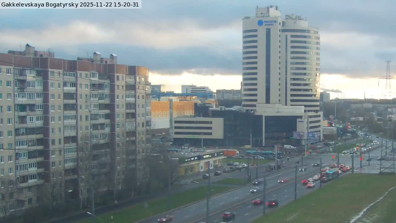 Gakkelevskaya Street / Bogatyrsky Avenue Junction Live Cam - Yuntolovo, Primorsky, Saint Petersburg, Northwestern (Severo-Zapadnyy), Russia