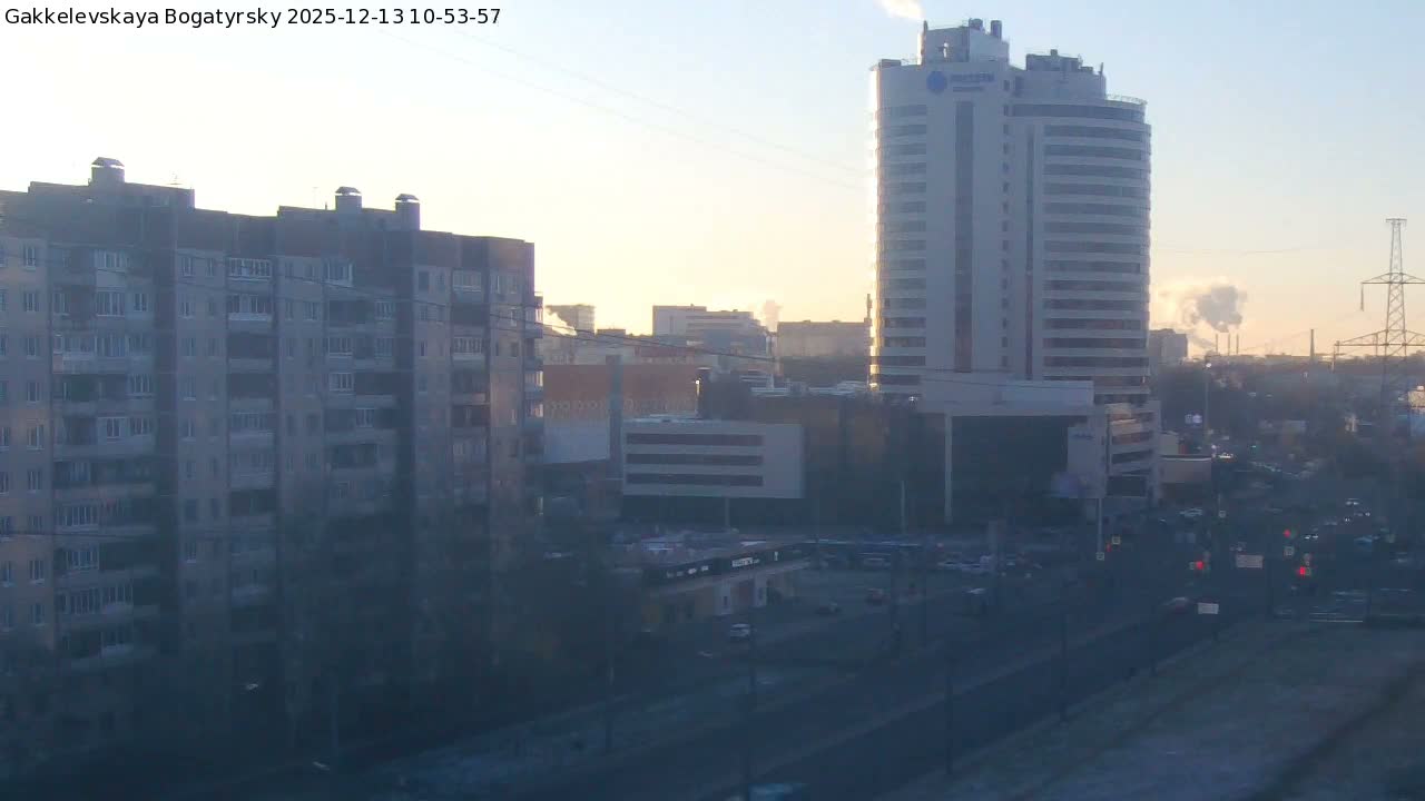 Gakkelevskaya Street / Bogatyrsky Avenue Junction Live Cam - Yuntolovo, Primorsky, Saint Petersburg, Northwestern (Severo-Zapadnyy), Russia