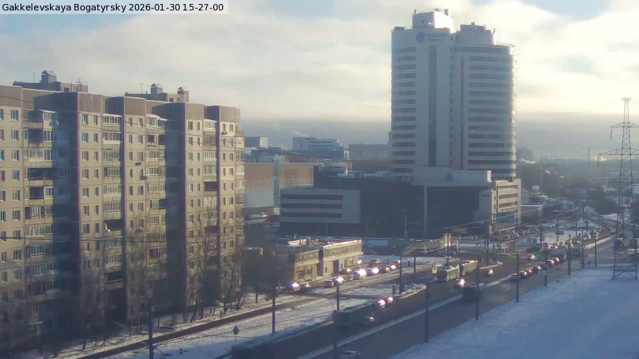 Gakkelevskaya Street / Bogatyrsky Avenue Junction Live Cam - Yuntolovo, Primorsky, Saint Petersburg, Northwestern (Severo-Zapadnyy), Russia