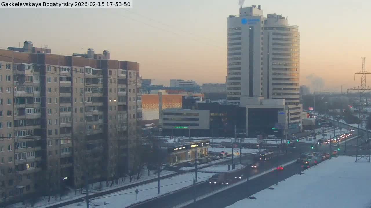 Gakkelevskaya Street / Bogatyrsky Avenue Junction Live Cam - Yuntolovo, Primorsky, Saint Petersburg, Northwestern (Severo-Zapadnyy), Russia