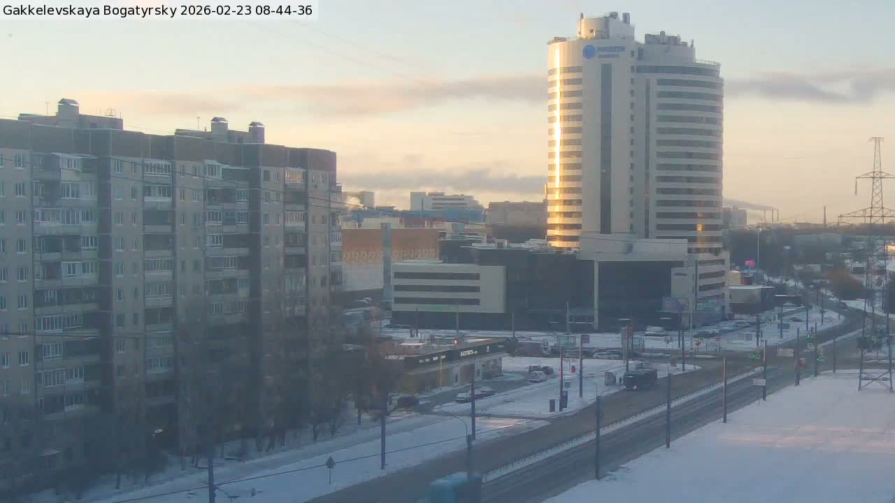 Gakkelevskaya Street / Bogatyrsky Avenue Junction Live Cam - Yuntolovo, Primorsky, Saint Petersburg, Northwestern (Severo-Zapadnyy), Russia