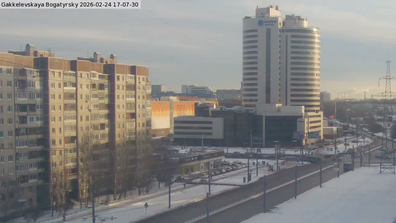Gakkelevskaya Street / Bogatyrsky Avenue Junction Live Cam - Yuntolovo, Primorsky, Saint Petersburg, Northwestern (Severo-Zapadnyy), Russia
