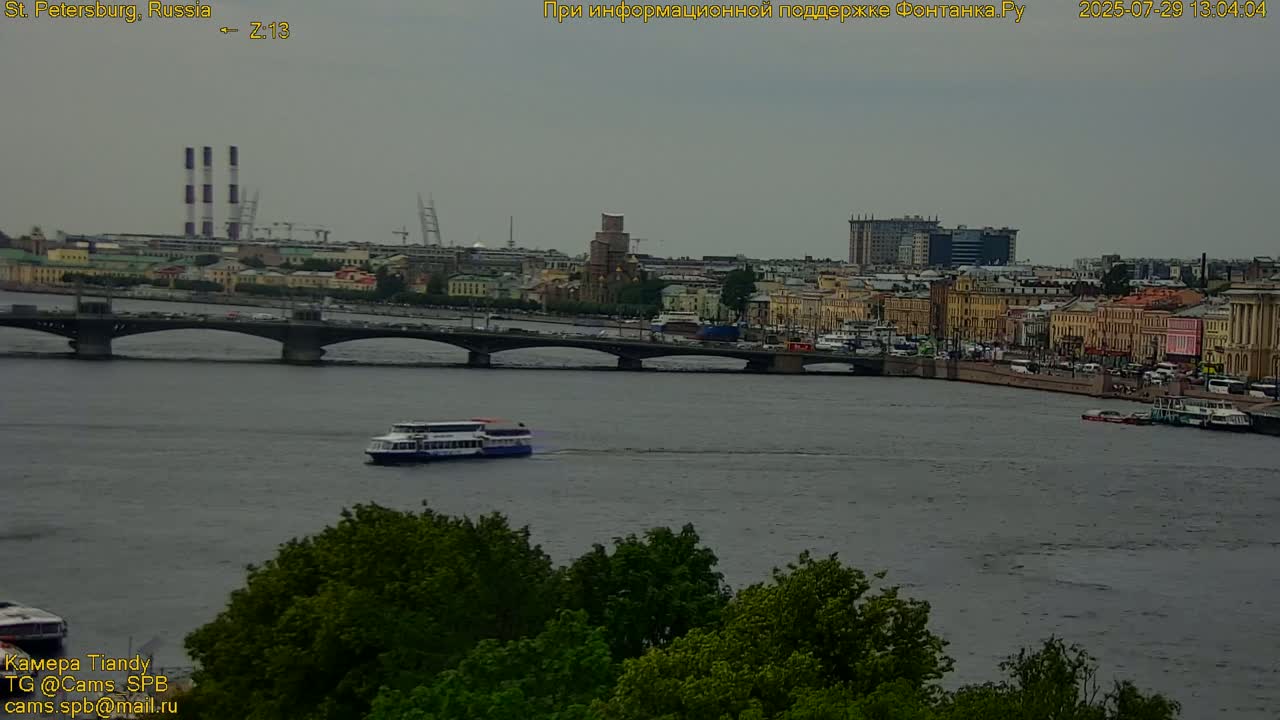 Reka Neva River Shipspotting Live Cam - Dvortsovy, Tsentralny, Saint Petersburg, Northwestern (Severo-Zapadnyy), Russia