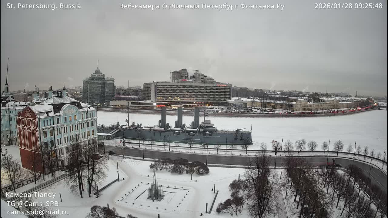 Reka Neva River Shipspotting Live Cam - Dvortsovy, Tsentralny, Saint Petersburg, Northwestern (Severo-Zapadnyy), Russia
