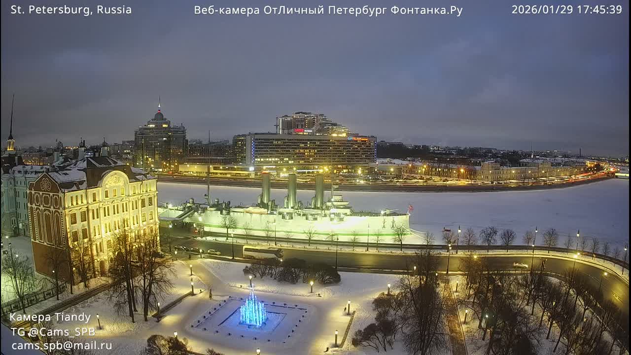 Reka Neva River Shipspotting Live Cam - Dvortsovy, Tsentralny, Saint Petersburg, Northwestern (Severo-Zapadnyy), Russia