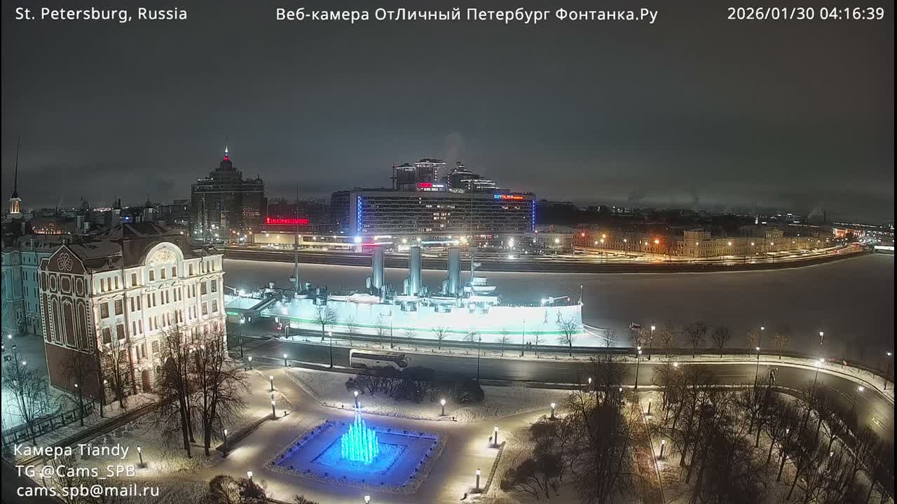 Reka Neva River Shipspotting Live Cam - Dvortsovy, Tsentralny, Saint Petersburg, Northwestern (Severo-Zapadnyy), Russia