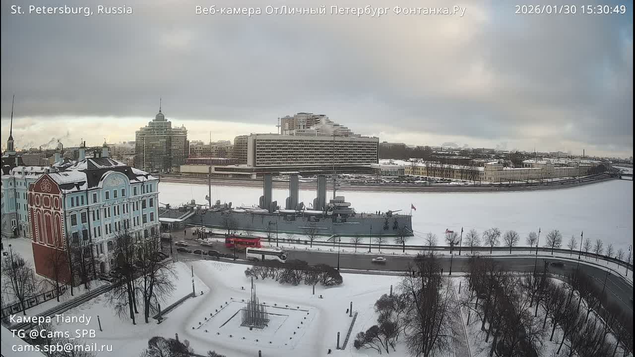 Reka Neva River Shipspotting Live Cam - Dvortsovy, Tsentralny, Saint Petersburg, Northwestern (Severo-Zapadnyy), Russia