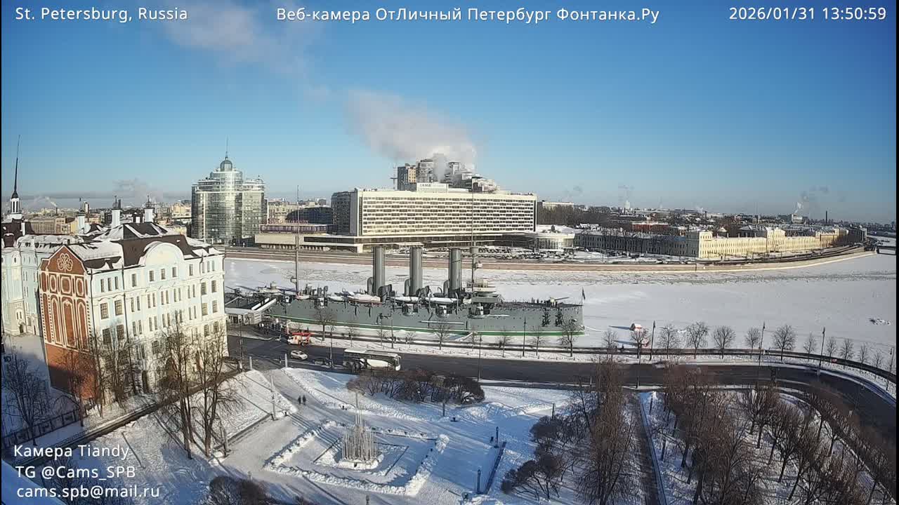 Reka Neva River Shipspotting Live Cam - Dvortsovy, Tsentralny, Saint Petersburg, Northwestern (Severo-Zapadnyy), Russia
