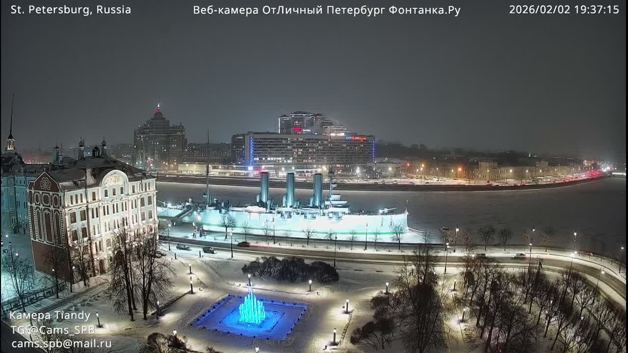 Reka Neva River Shipspotting Live Cam - Dvortsovy, Tsentralny, Saint Petersburg, Northwestern (Severo-Zapadnyy), Russia