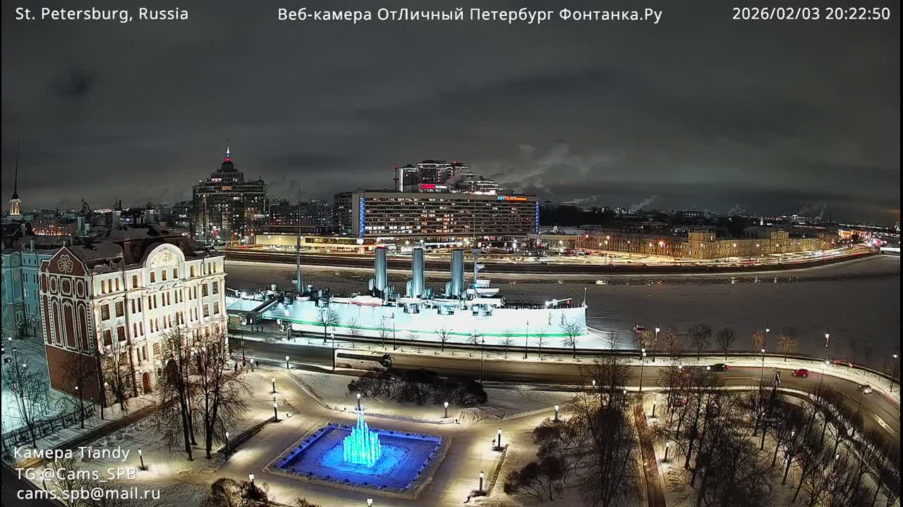 Reka Neva River Shipspotting Live Cam - Dvortsovy, Tsentralny, Saint Petersburg, Northwestern (Severo-Zapadnyy), Russia