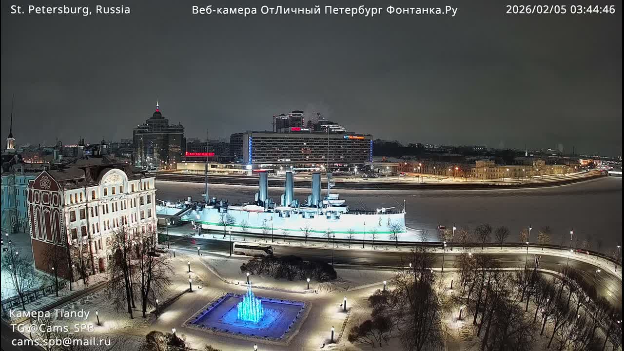 Reka Neva River Shipspotting Live Cam - Dvortsovy, Tsentralny, Saint Petersburg, Northwestern (Severo-Zapadnyy), Russia