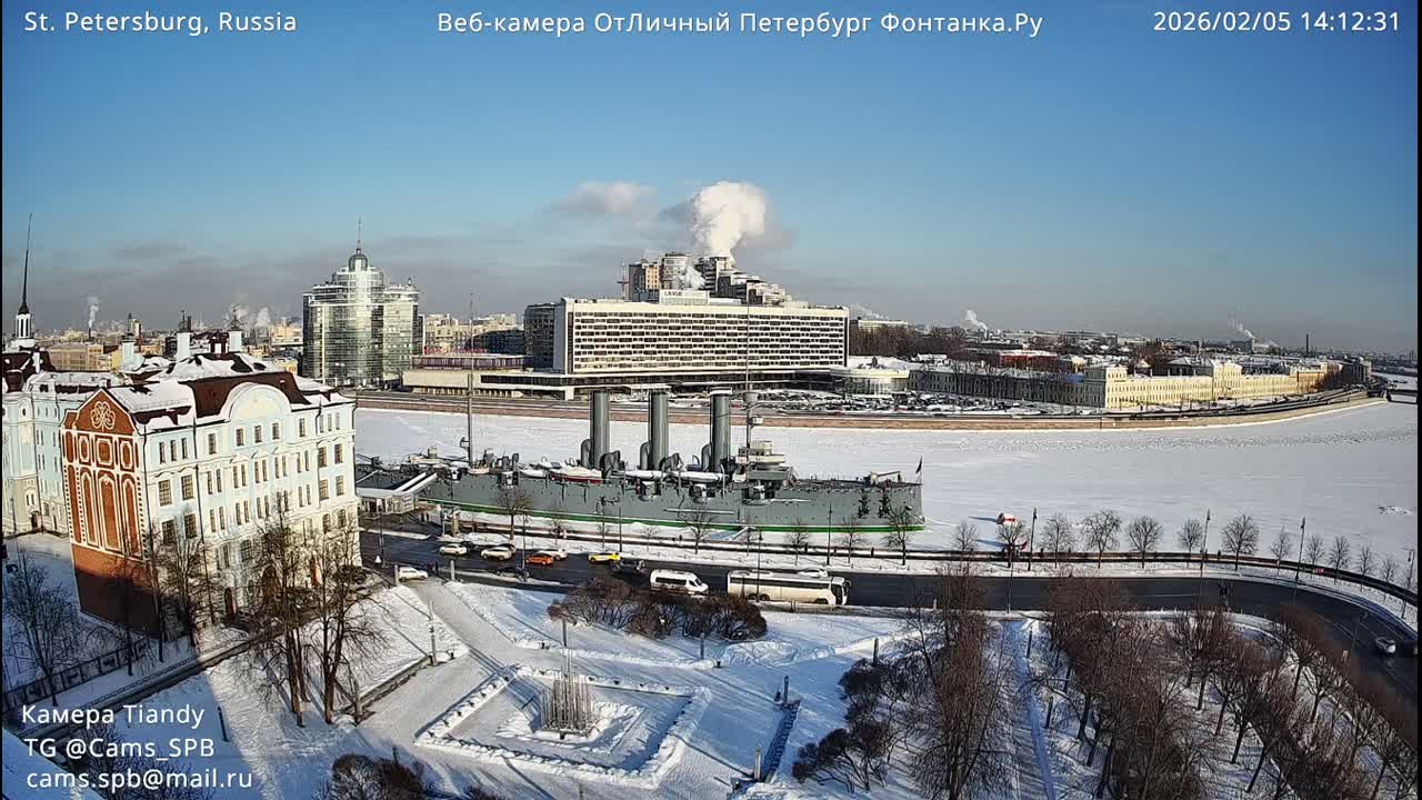 Reka Neva River Shipspotting Live Cam - Dvortsovy, Tsentralny, Saint Petersburg, Northwestern (Severo-Zapadnyy), Russia