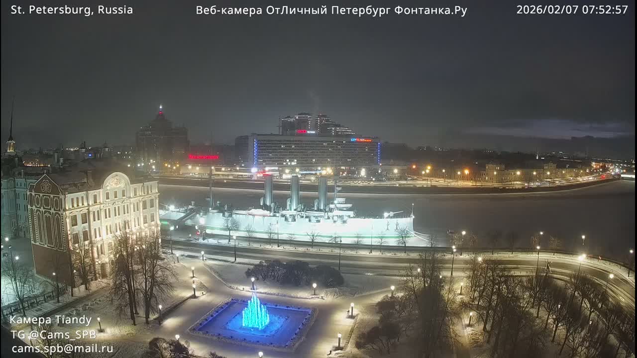 Reka Neva River Shipspotting Live Cam - Dvortsovy, Tsentralny, Saint Petersburg, Northwestern (Severo-Zapadnyy), Russia