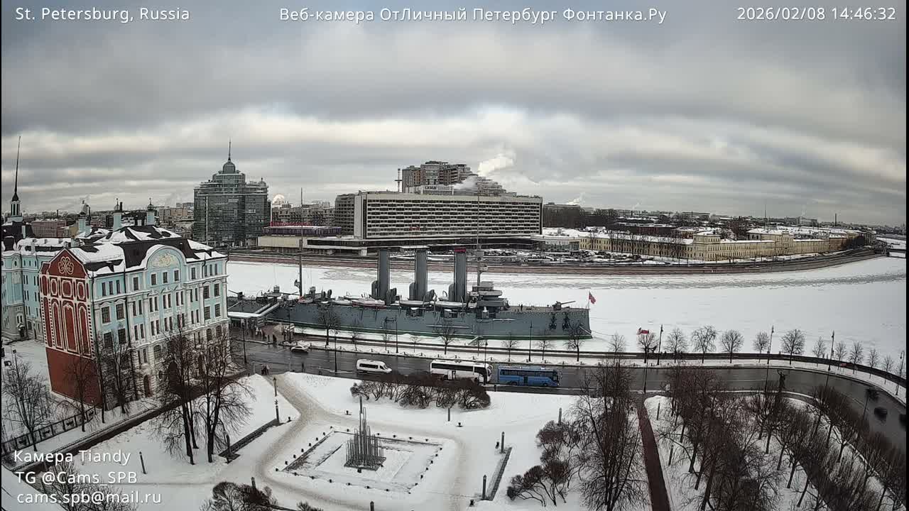Reka Neva River Shipspotting Live Cam - Dvortsovy, Tsentralny, Saint Petersburg, Northwestern (Severo-Zapadnyy), Russia