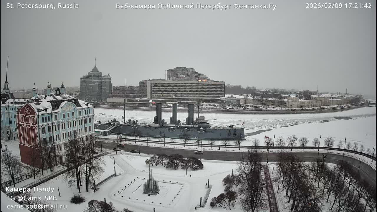 Reka Neva River Shipspotting Live Cam - Dvortsovy, Tsentralny, Saint Petersburg, Northwestern (Severo-Zapadnyy), Russia