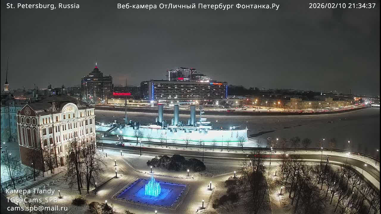 Reka Neva River Shipspotting Live Cam - Dvortsovy, Tsentralny, Saint Petersburg, Northwestern (Severo-Zapadnyy), Russia