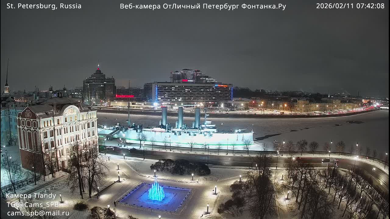 Reka Neva River Shipspotting Live Cam - Dvortsovy, Tsentralny, Saint Petersburg, Northwestern (Severo-Zapadnyy), Russia