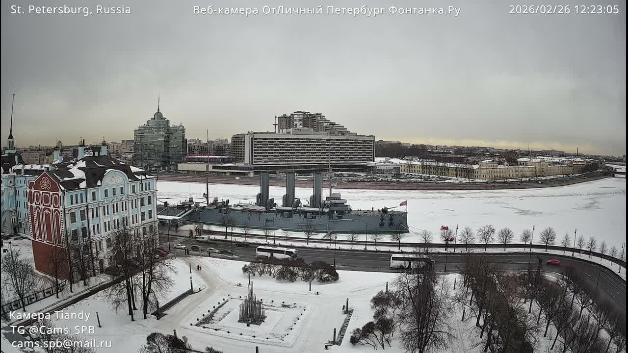 Reka Neva River Shipspotting Live Cam - Dvortsovy, Tsentralny, Saint Petersburg, Northwestern (Severo-Zapadnyy), Russia