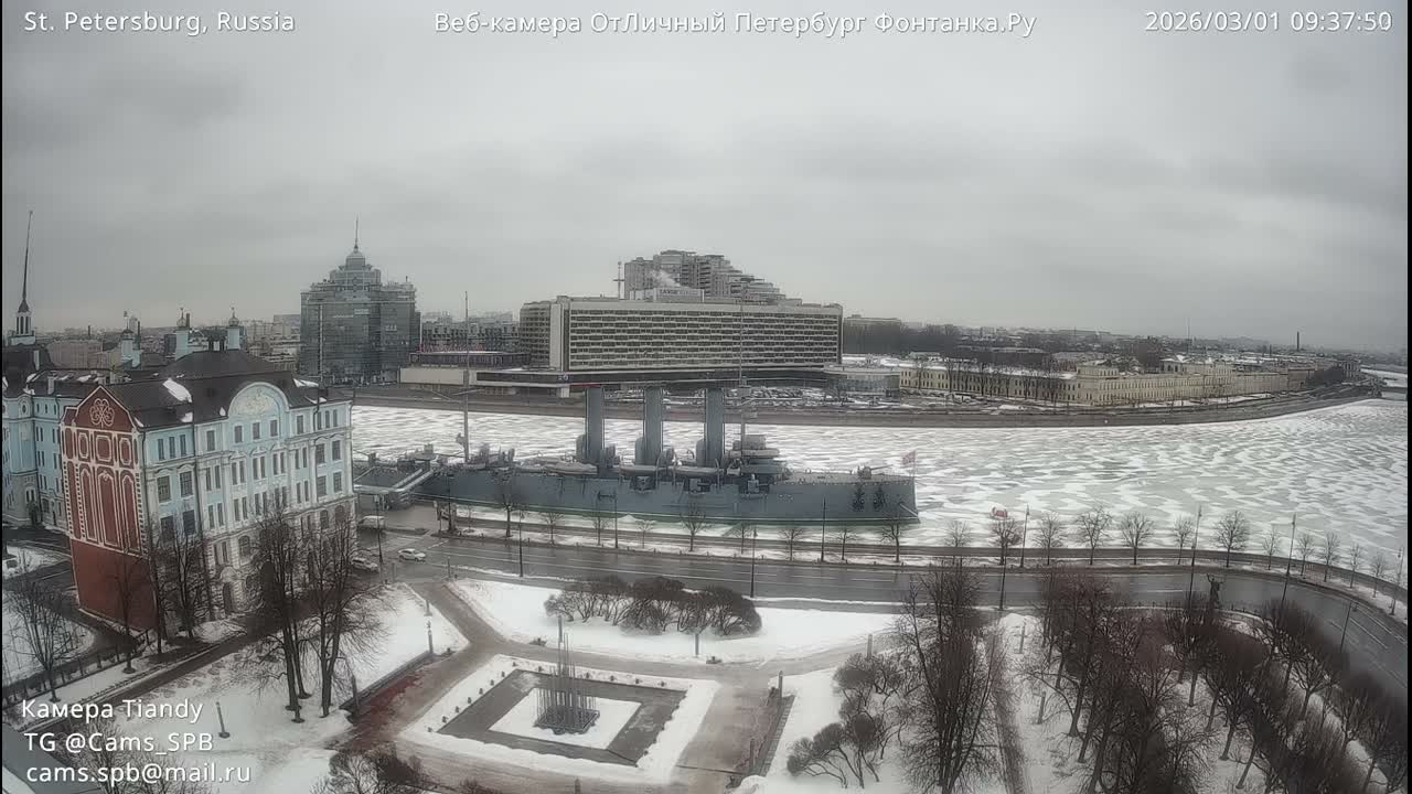 Reka Neva River Shipspotting Live Cam - Dvortsovy, Tsentralny, Saint Petersburg, Northwestern (Severo-Zapadnyy), Russia
