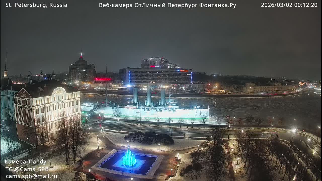Reka Neva River Shipspotting Live Cam - Dvortsovy, Tsentralny, Saint Petersburg, Northwestern (Severo-Zapadnyy), Russia