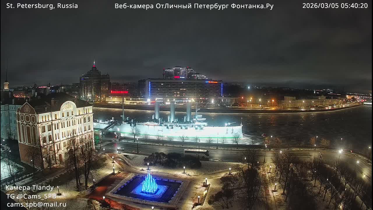 Reka Neva River Shipspotting Live Cam - Dvortsovy, Tsentralny, Saint Petersburg, Northwestern (Severo-Zapadnyy), Russia