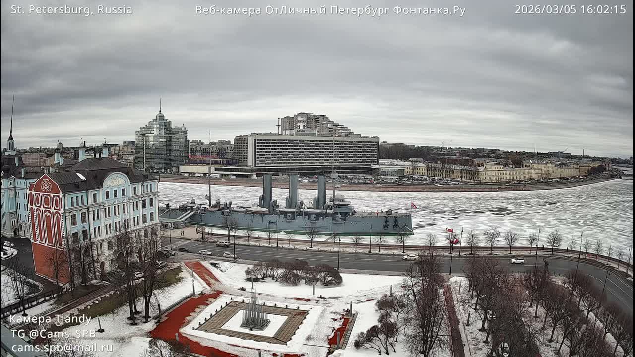 Reka Neva River Shipspotting Live Cam - Dvortsovy, Tsentralny, Saint Petersburg, Northwestern (Severo-Zapadnyy), Russia