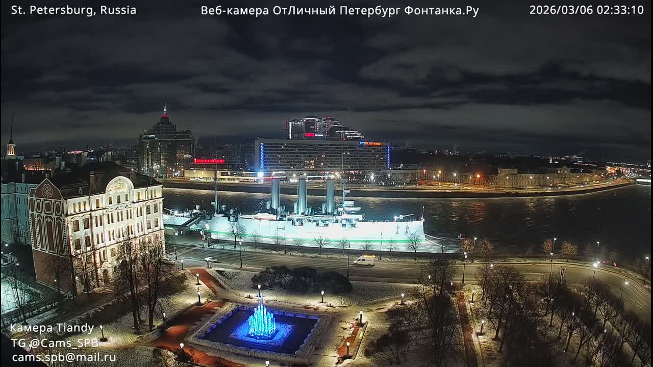 Reka Neva River Shipspotting Live Cam - Dvortsovy, Tsentralny, Saint Petersburg, Northwestern (Severo-Zapadnyy), Russia
