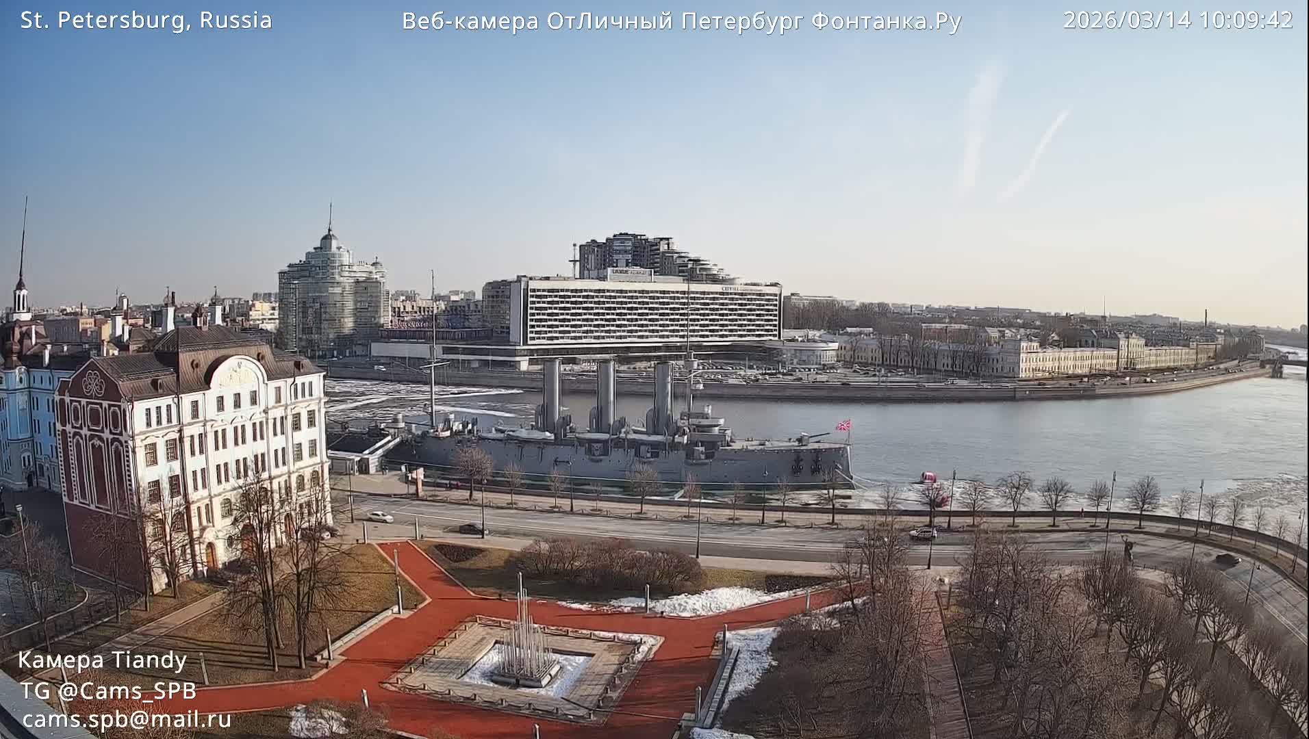 Reka Neva River Shipspotting Live Cam - Dvortsovy, Tsentralny, Saint Petersburg, Northwestern (Severo-Zapadnyy), Russia