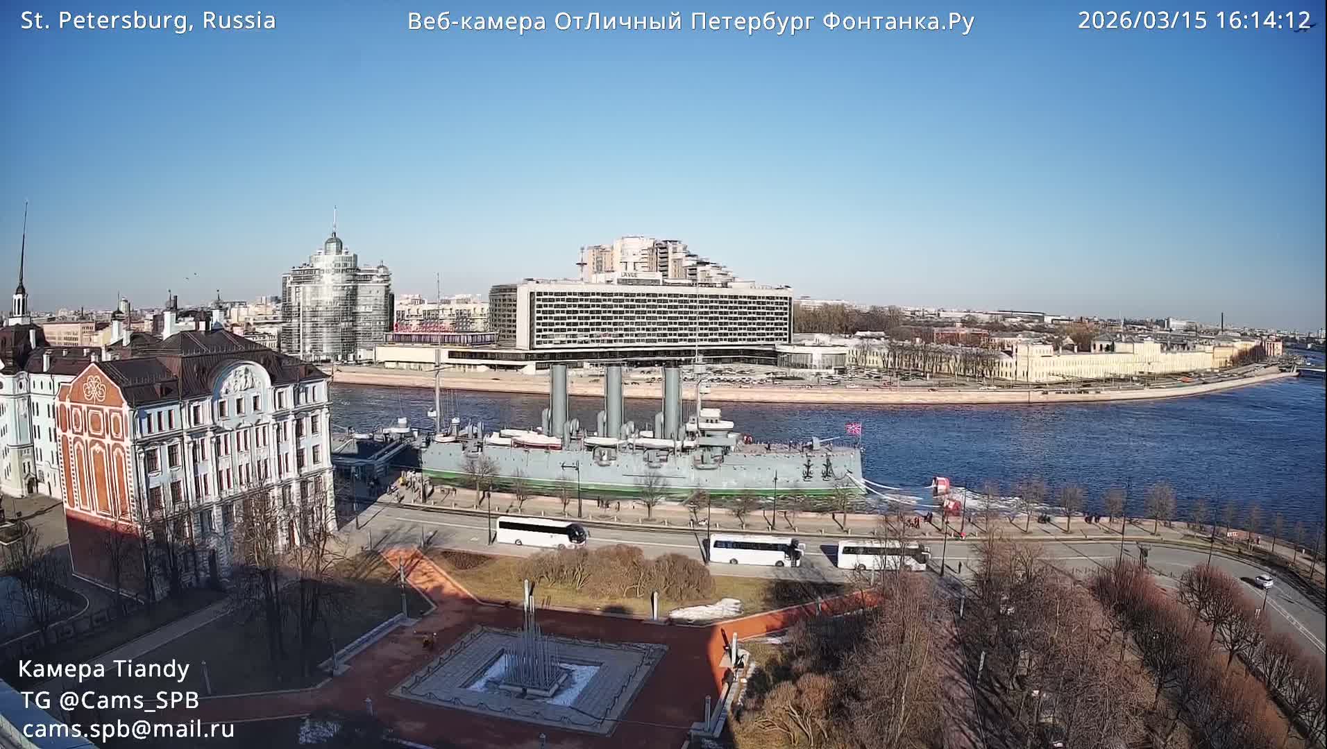 Reka Neva River Shipspotting Live Cam - Dvortsovy, Tsentralny, Saint Petersburg, Northwestern (Severo-Zapadnyy), Russia