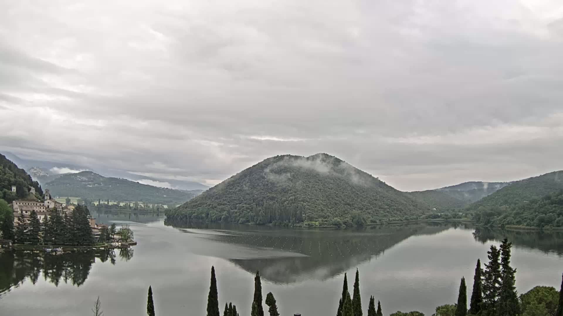 Lago di Piediluco Lake Live Cam - Terni, Umbria, Italy
