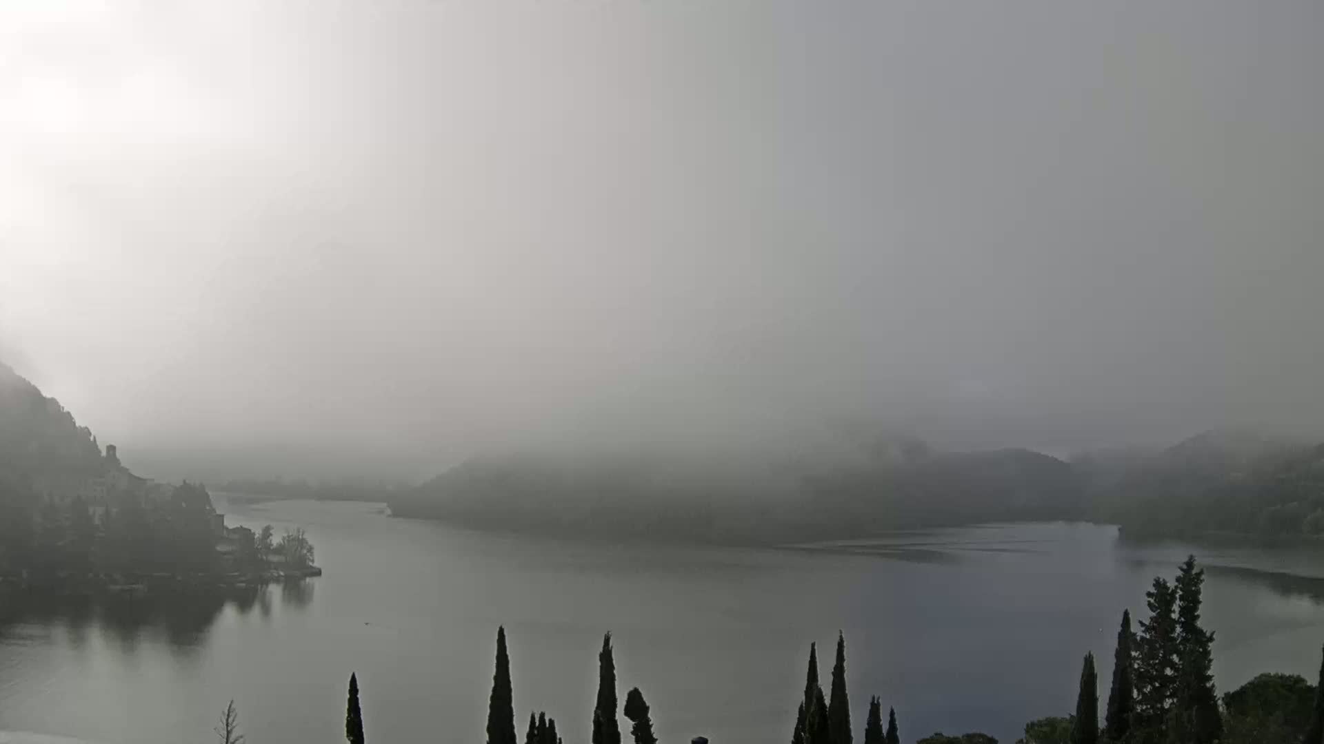 Lago di Piediluco Lake Live Cam - Terni, Umbria, Italy