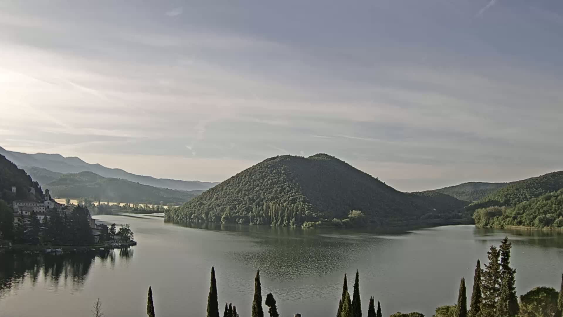 Lago di Piediluco Lake Live Cam - Terni, Umbria, Italy