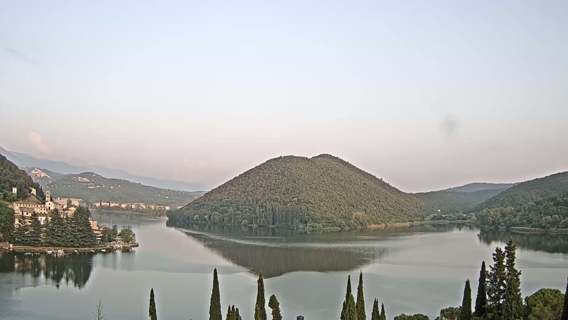 Lago di Piediluco Lake Live Cam - Terni, Umbria, Italy