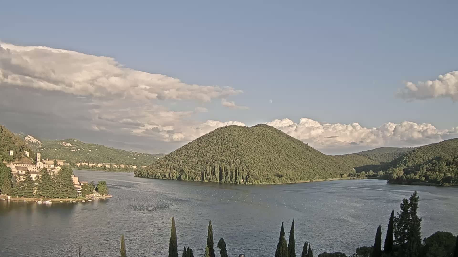Lago di Piediluco Lake Live Cam - Terni, Umbria, Italy