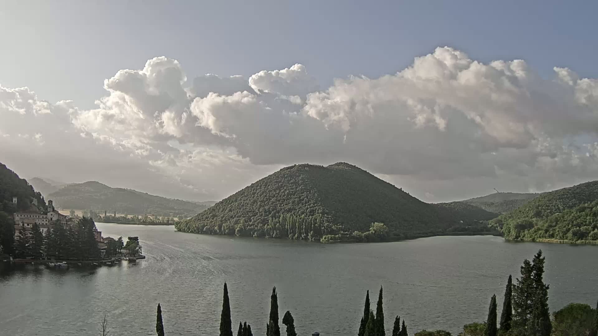 Lago di Piediluco Lake Live Cam - Terni, Umbria, Italy