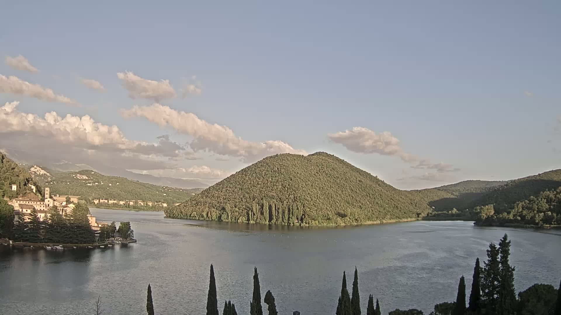 Lago di Piediluco Lake Live Cam - Terni, Umbria, Italy