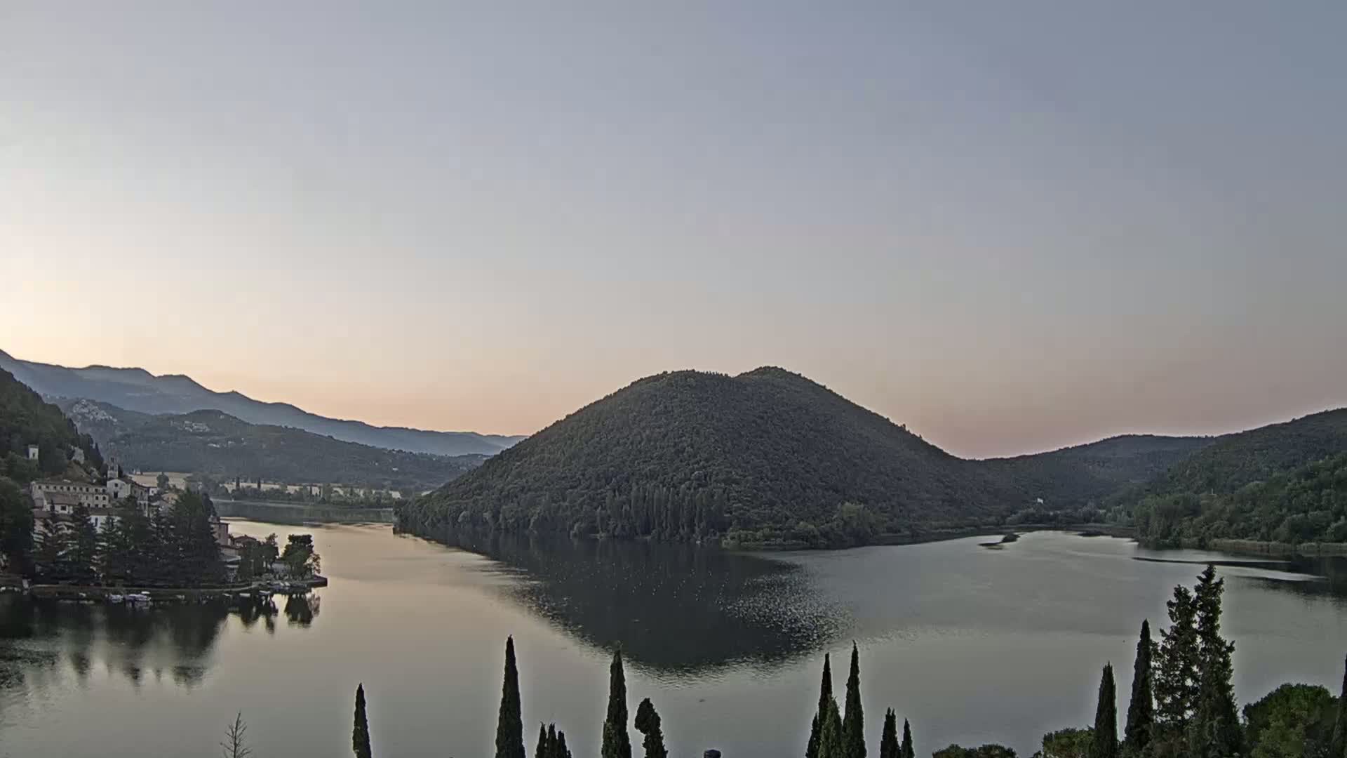 Lago di Piediluco Lake Live Cam - Terni, Umbria, Italy