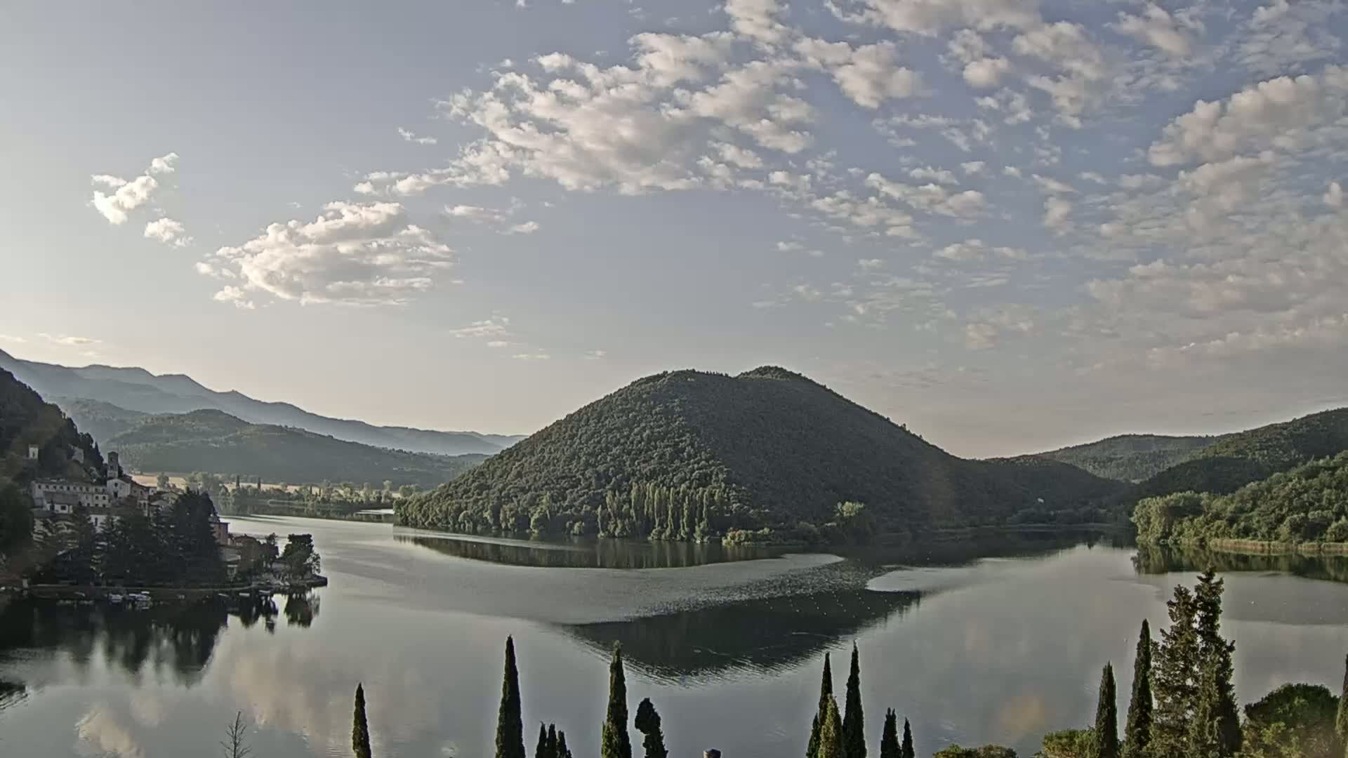 Lago di Piediluco Lake Live Cam - Terni, Umbria, Italy
