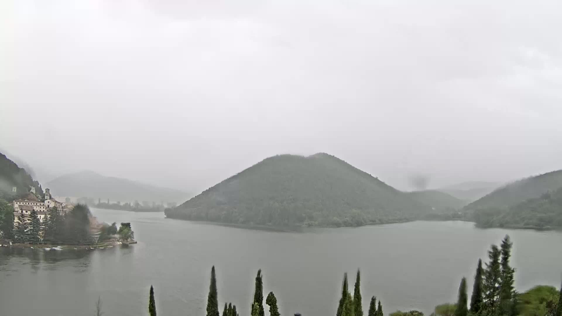 Lago di Piediluco Lake Live Cam - Terni, Umbria, Italy
