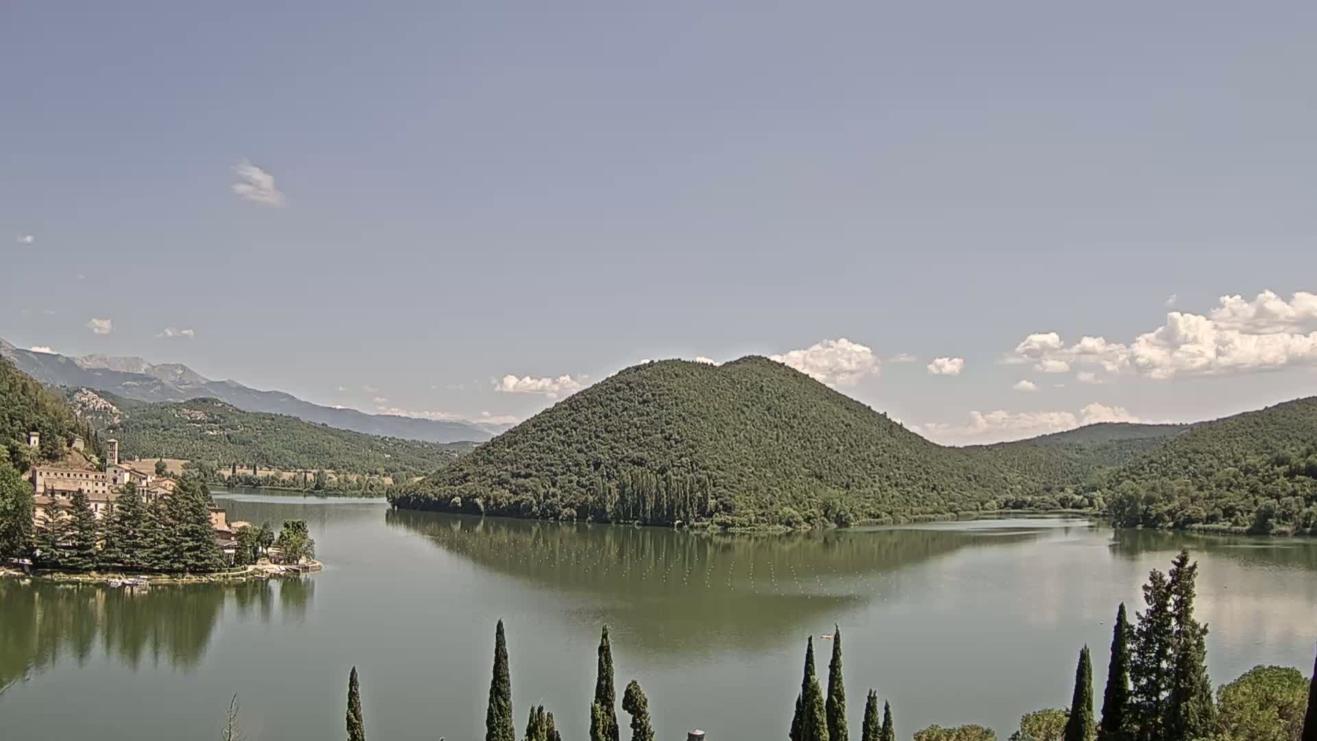 Lago di Piediluco Lake Live Cam - Terni, Umbria, Italy