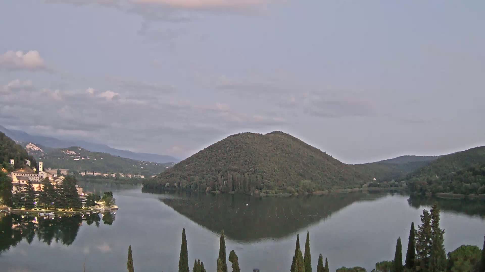 Lago di Piediluco Lake Live Cam - Terni, Umbria, Italy