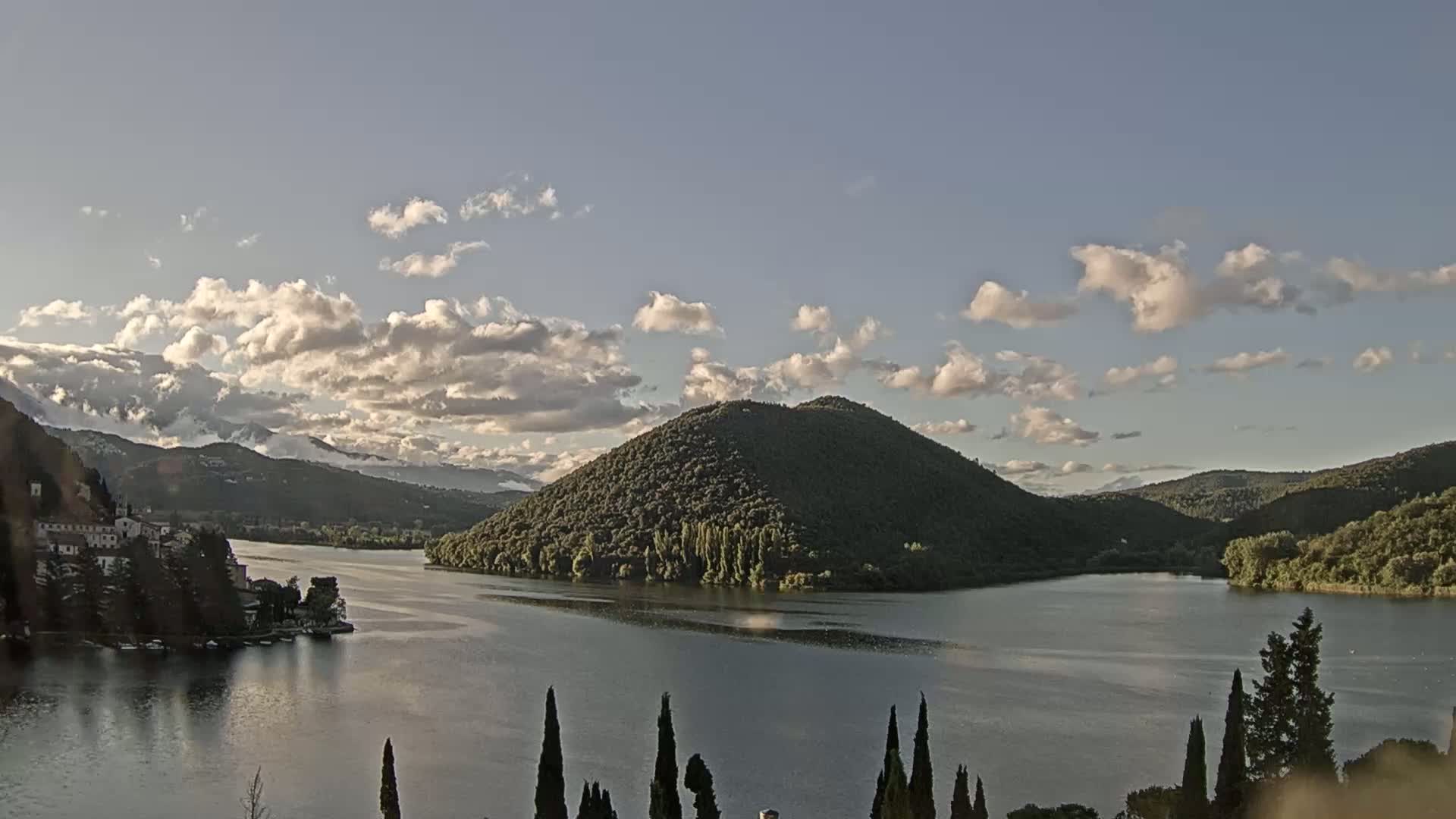 Lago di Piediluco Lake Live Cam - Terni, Umbria, Italy
