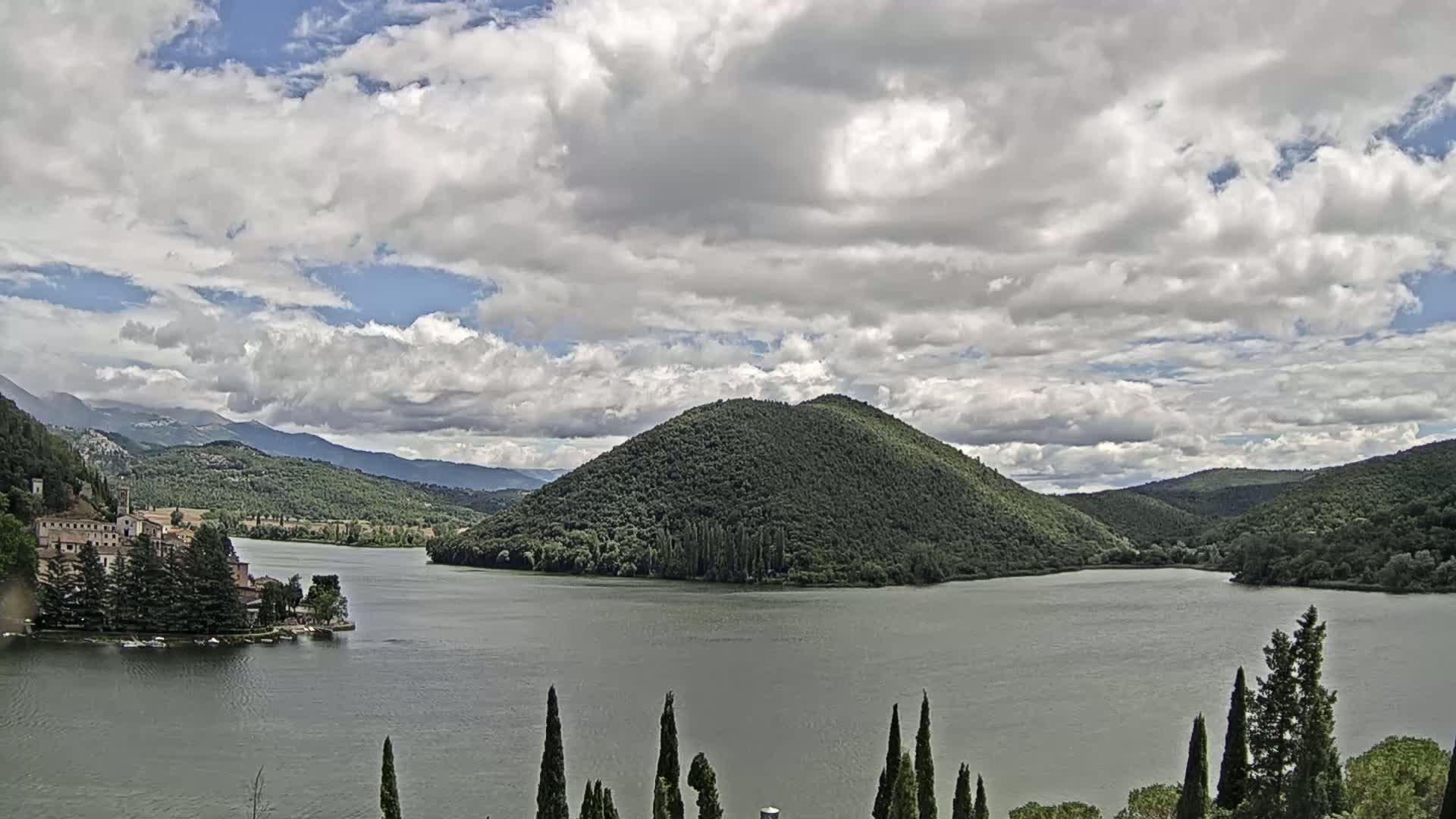Lago di Piediluco Lake Live Cam - Terni, Umbria, Italy