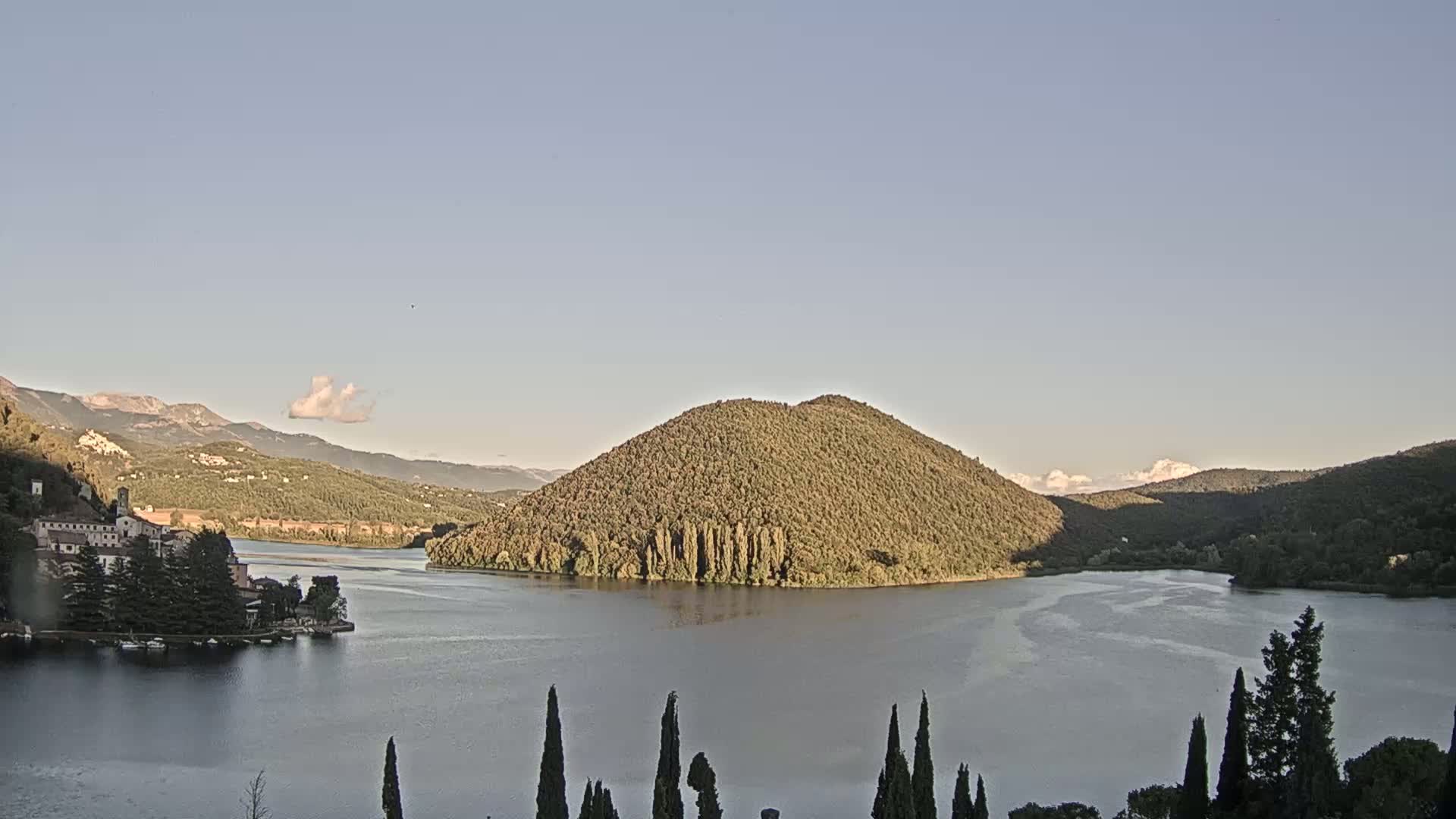 Lago di Piediluco Lake Live Cam - Terni, Umbria, Italy